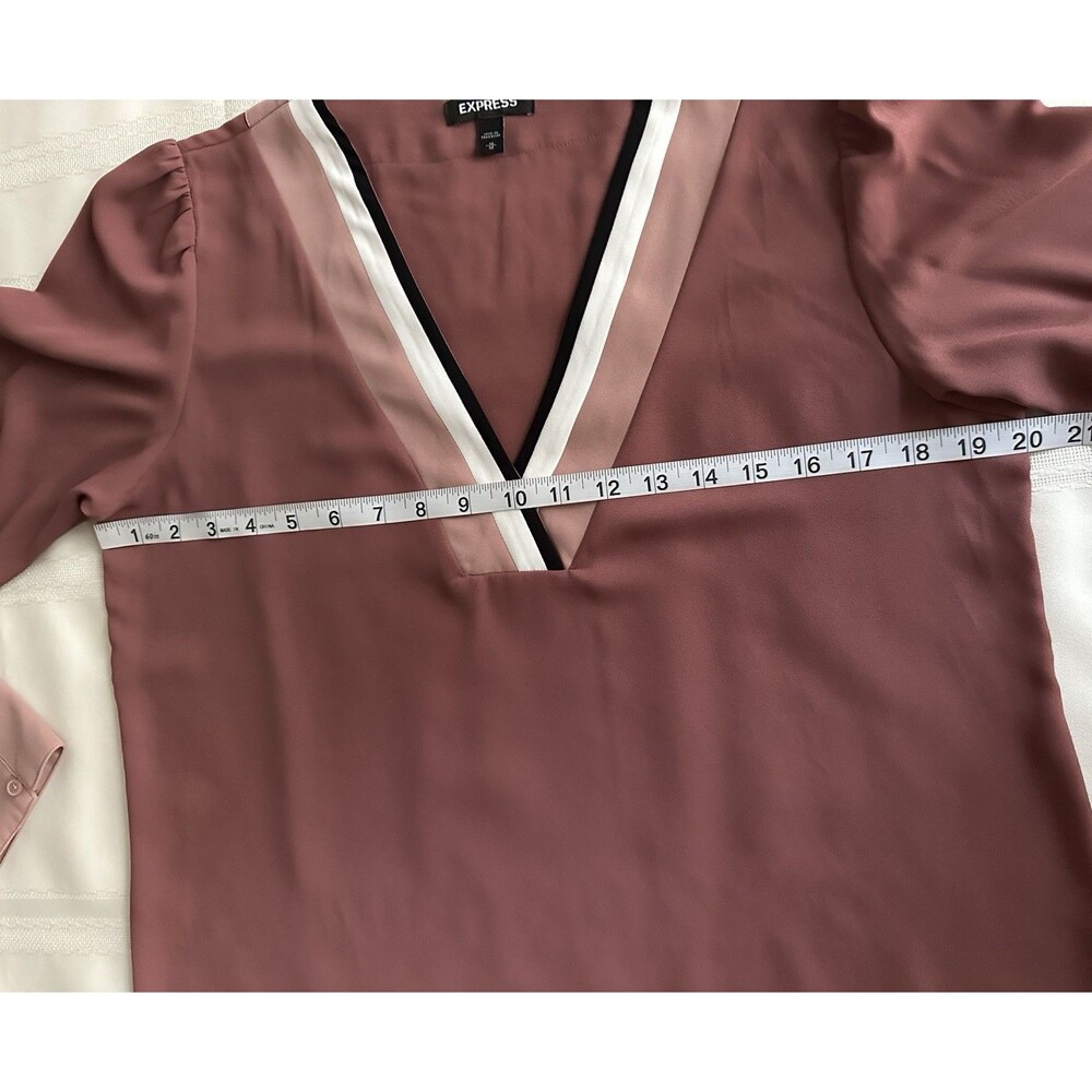 Express Women's Color-Block V-Neck Blouse - Size M - Mauve Taupe- Long Sleeve - Picture 10 of 16